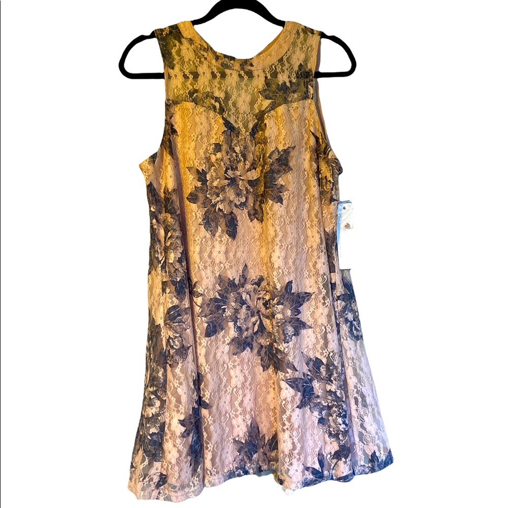 Brand New women’s lace floral dress